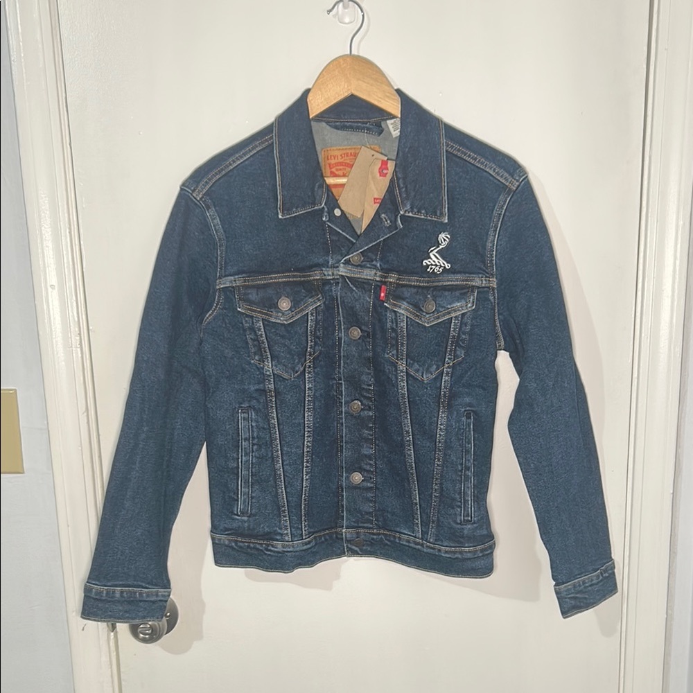 Levi's Dark Blue Classic Denim Jacket with Embroidery NBA 1785 NWT Small - Picture 2 of 8